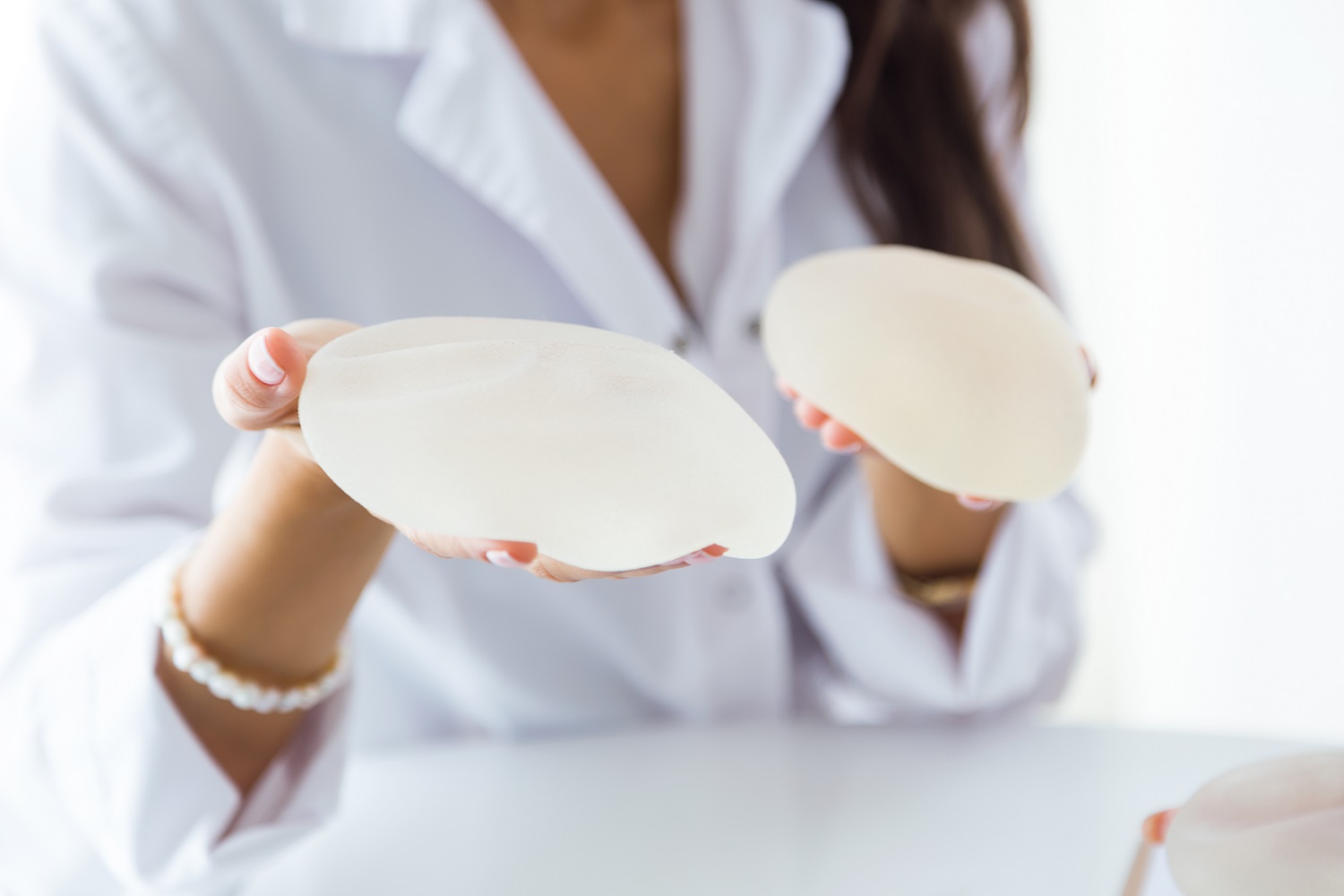 Types of breast implants